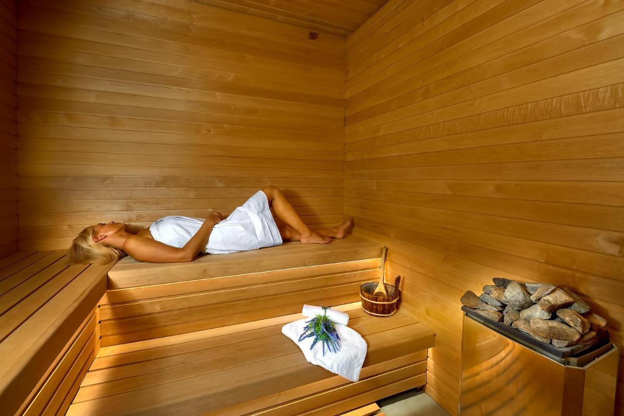 Wellness Hotel Orlik Kozarovice Экстерьер фото