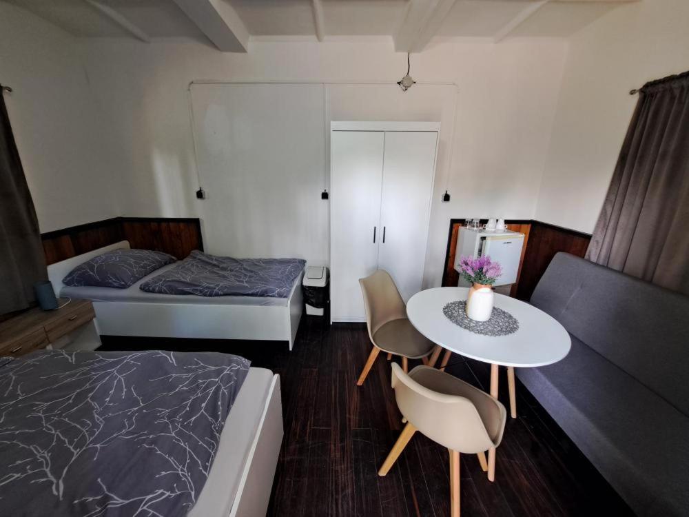 Wellness Hotel Orlik Kozarovice Экстерьер фото