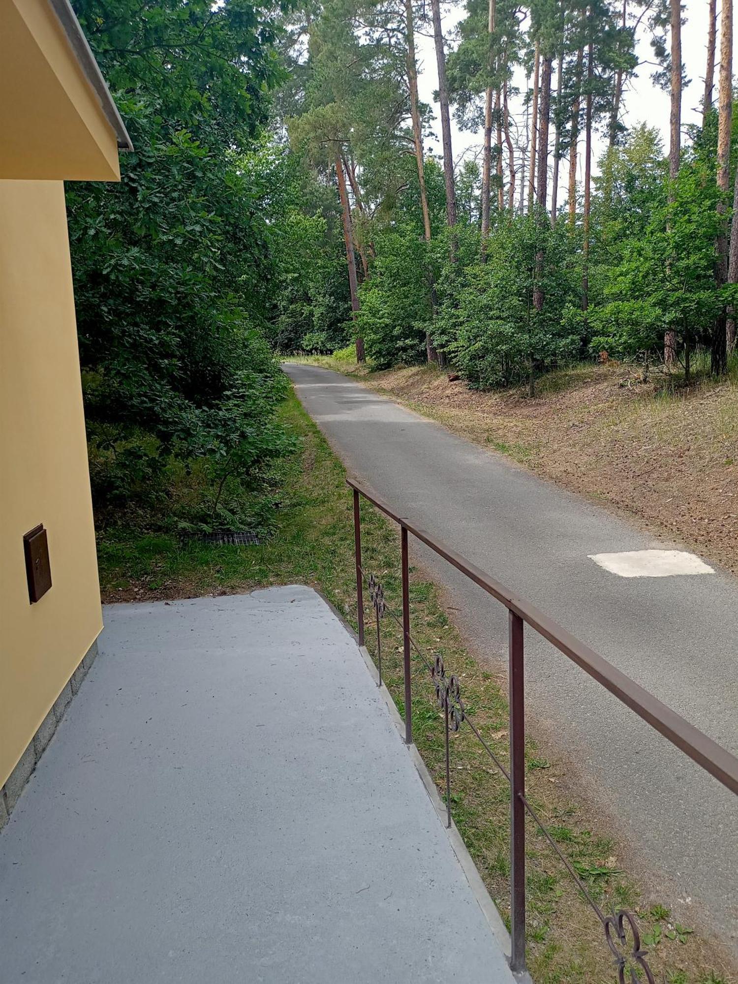 Wellness Hotel Orlik Kozarovice Экстерьер фото
